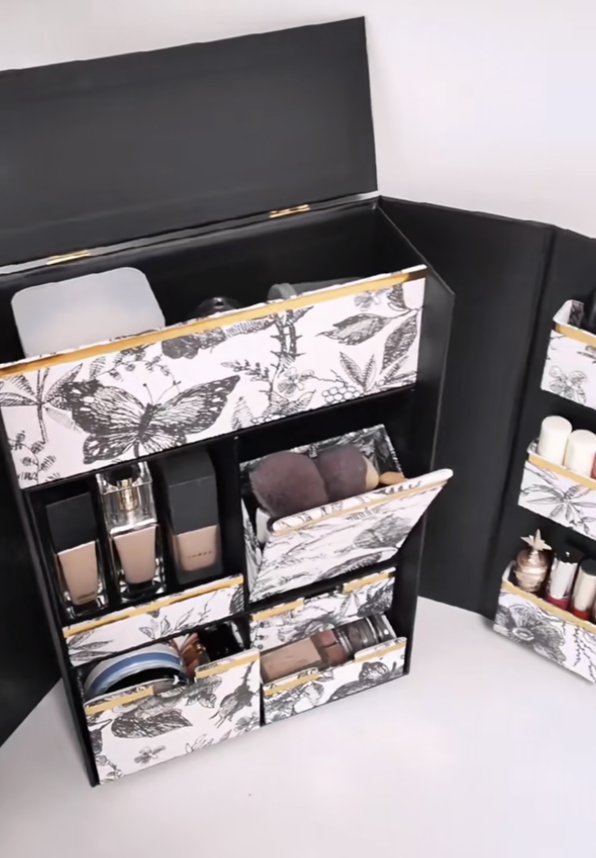 Unboxing, don't waste! Please give the packaging box a 