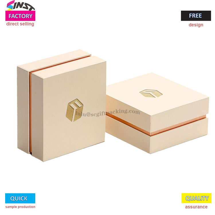 Perfume gift box with framed heaven and earth cover